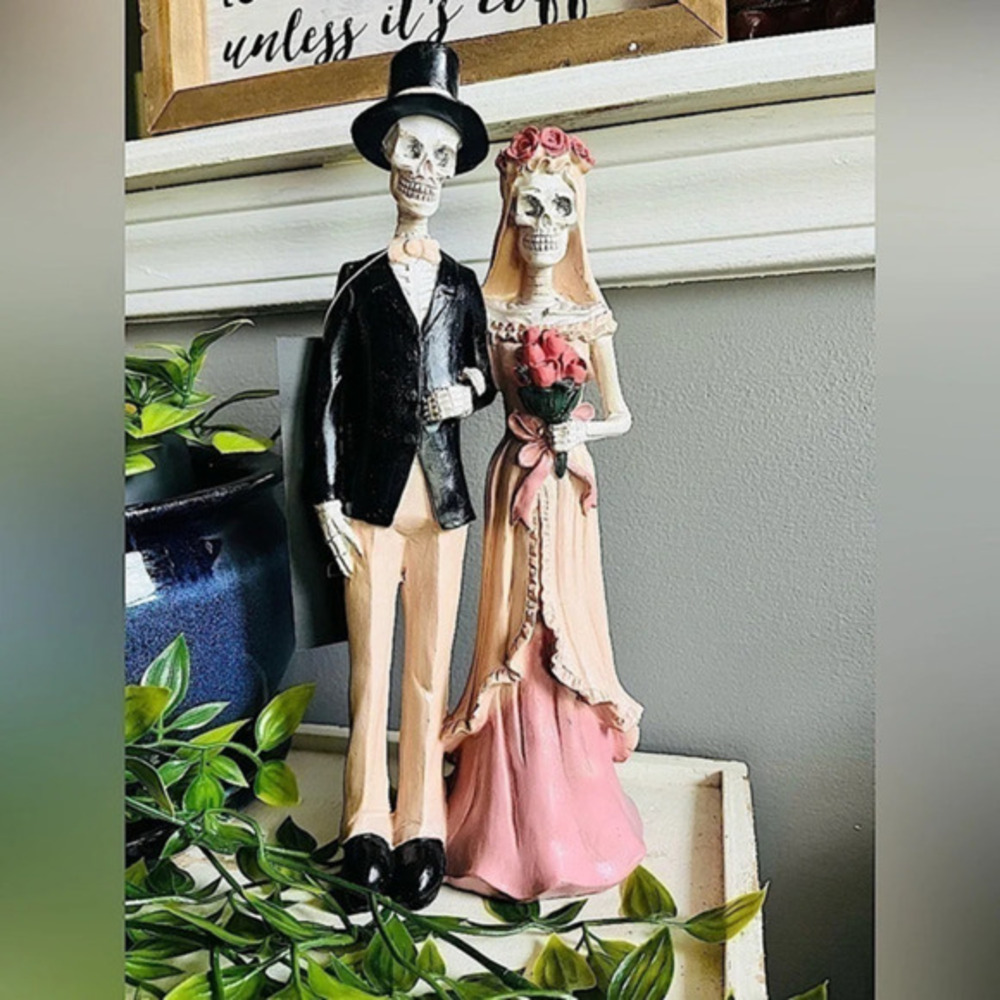 Rachel Zoe Skeleton Couple Bride & Groom Halloween Figurine Décor NWT